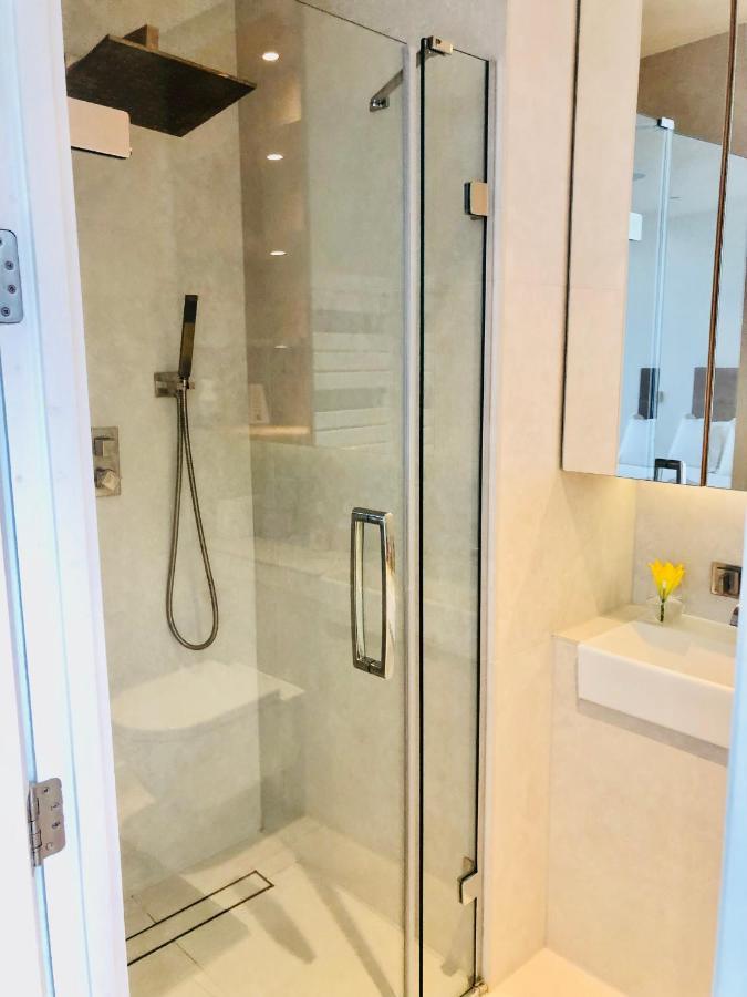Luxury 2 Bedroom Apartment 20 Min From Central London Exterior photo